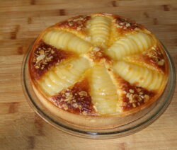 Recette de la tarte Bourdaloue - Tarte aux poires et aux amandes