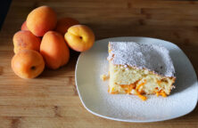 Gateau à l'abricot frais