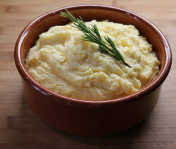 Polenta moelleuse à la crème