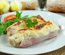 Endives au Jambon - Chicons au gratin à la sauce Béchamel